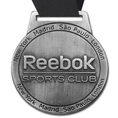 Medalha Com Acabamento Prateada Personalizada