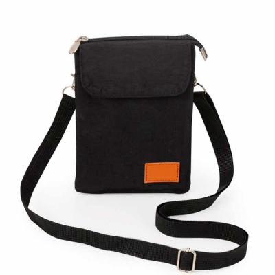 Mini Bolsa Transversal de Nylon
