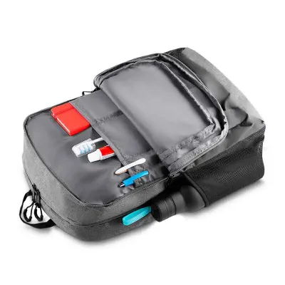 Mochila em Nylon Com Bolsos Laterais em Malha