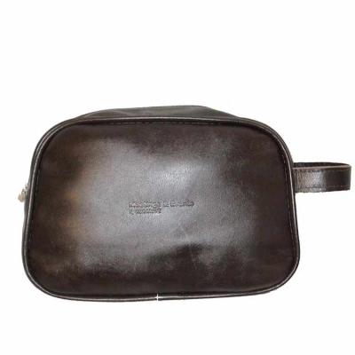 Necessaire em Couro Com Personalizacao em Baixo Relevo