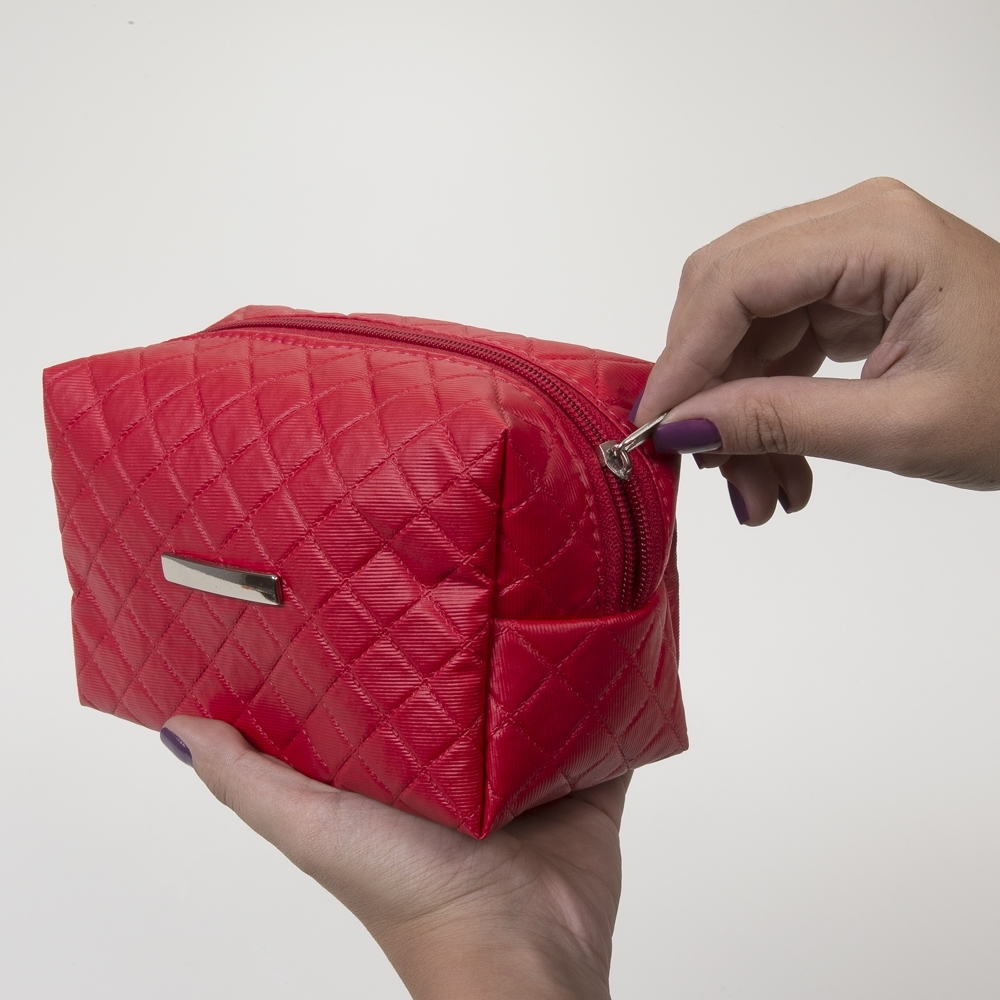 Necessaire Puff Matelassê Personalizada — foto 5