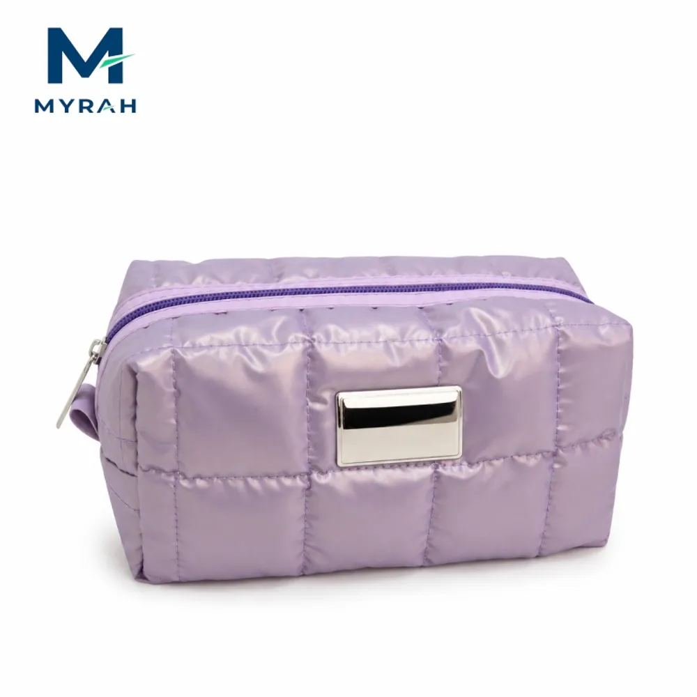 Necessaire puffer metalizada