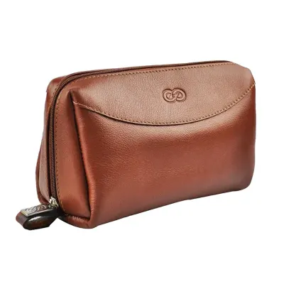 Necessaire retangular com fechamento em zíper.