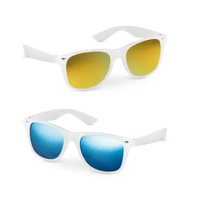 Oculos de Sol em pc Com Armacao Translucida