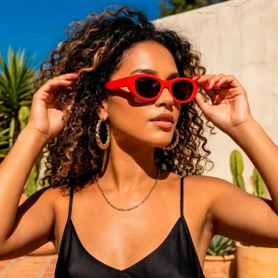 ÓCULOS DE SOL UV 400 MODELO RETRÔ 1