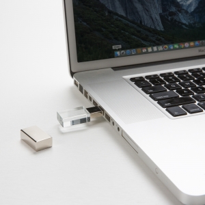 Pen Drive Vidro Personalizado — foto 3