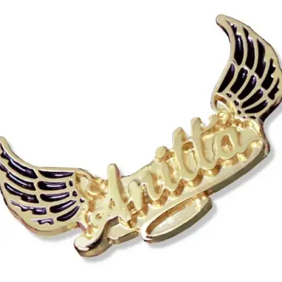 Pin em Relevo Com Acabamento Dourado
