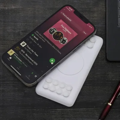 Power Bank 10000mah Com Carregamento Via Inducao ou Cabo