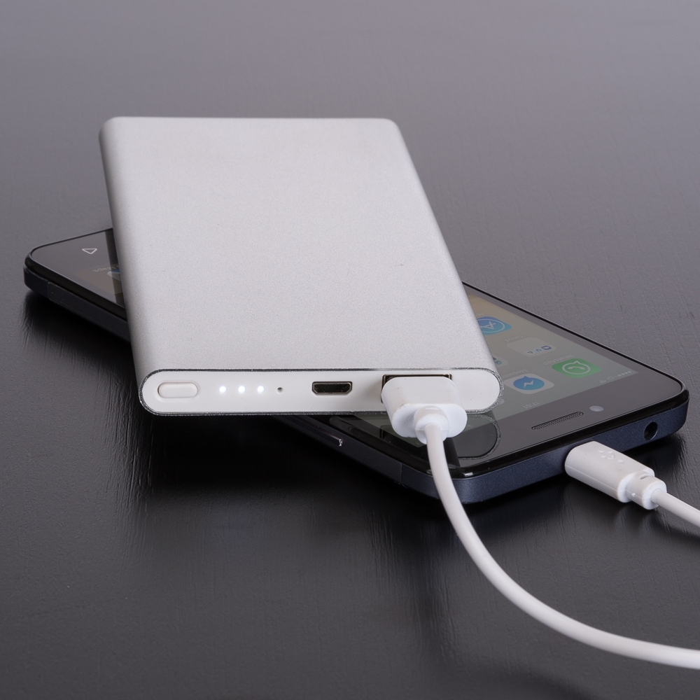 Power bank Metal com Indicador Led Personalizado — foto 4