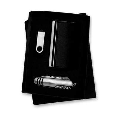 Kit executivo com três peças personalizado