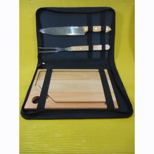 Kit para churrasco personalizado com tabua