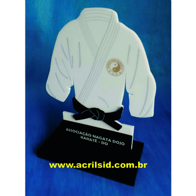 Troféu em acrílico recortado personalizado