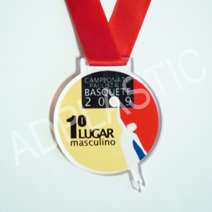 Medalha em acrílico branco personalizado