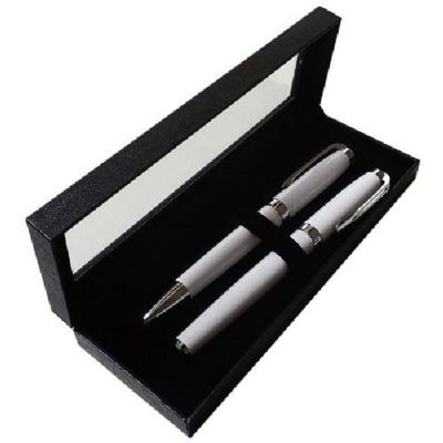Conjunto com 2 peças e estojo em madeira personalizado
