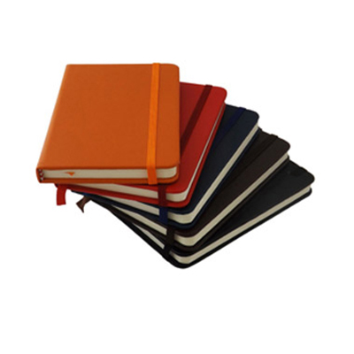 Moleskine com fita personalizado