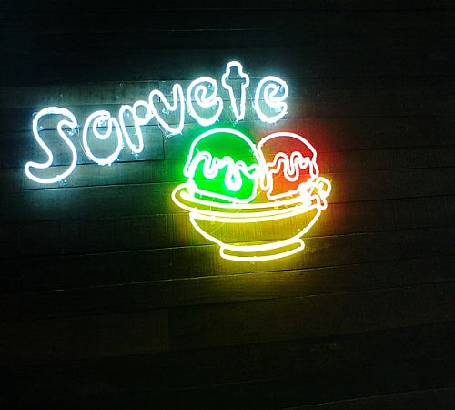 Placa para Sorveteria em NEON personalizado