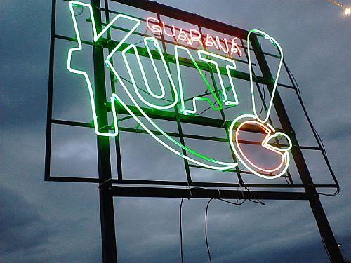 Outdoor em NEON personalizado