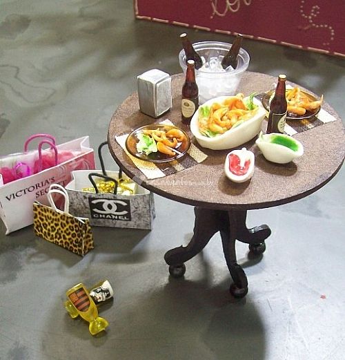 Miniaturas em biscuit personalizadas