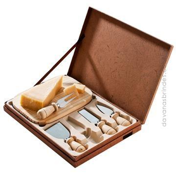 Conjunto GOURMET Facas e Tábua para Queijo