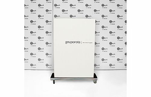Totem TV 42" Personalizado