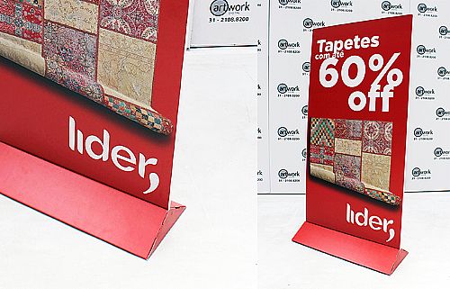 Display pé de paperboard