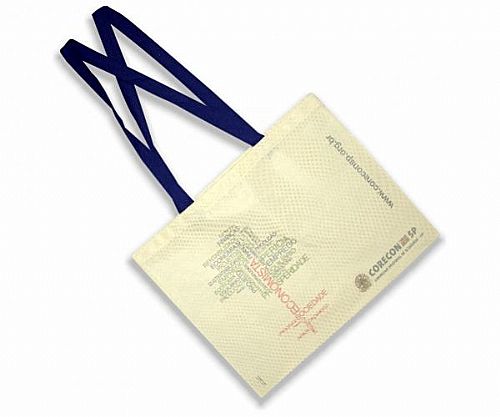 Sacolas de TNT com alça de gorgorão