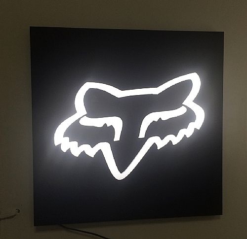 Luminoso slim personalizado