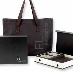 Caixa com Kit de Entrega Cantonada Personalizada