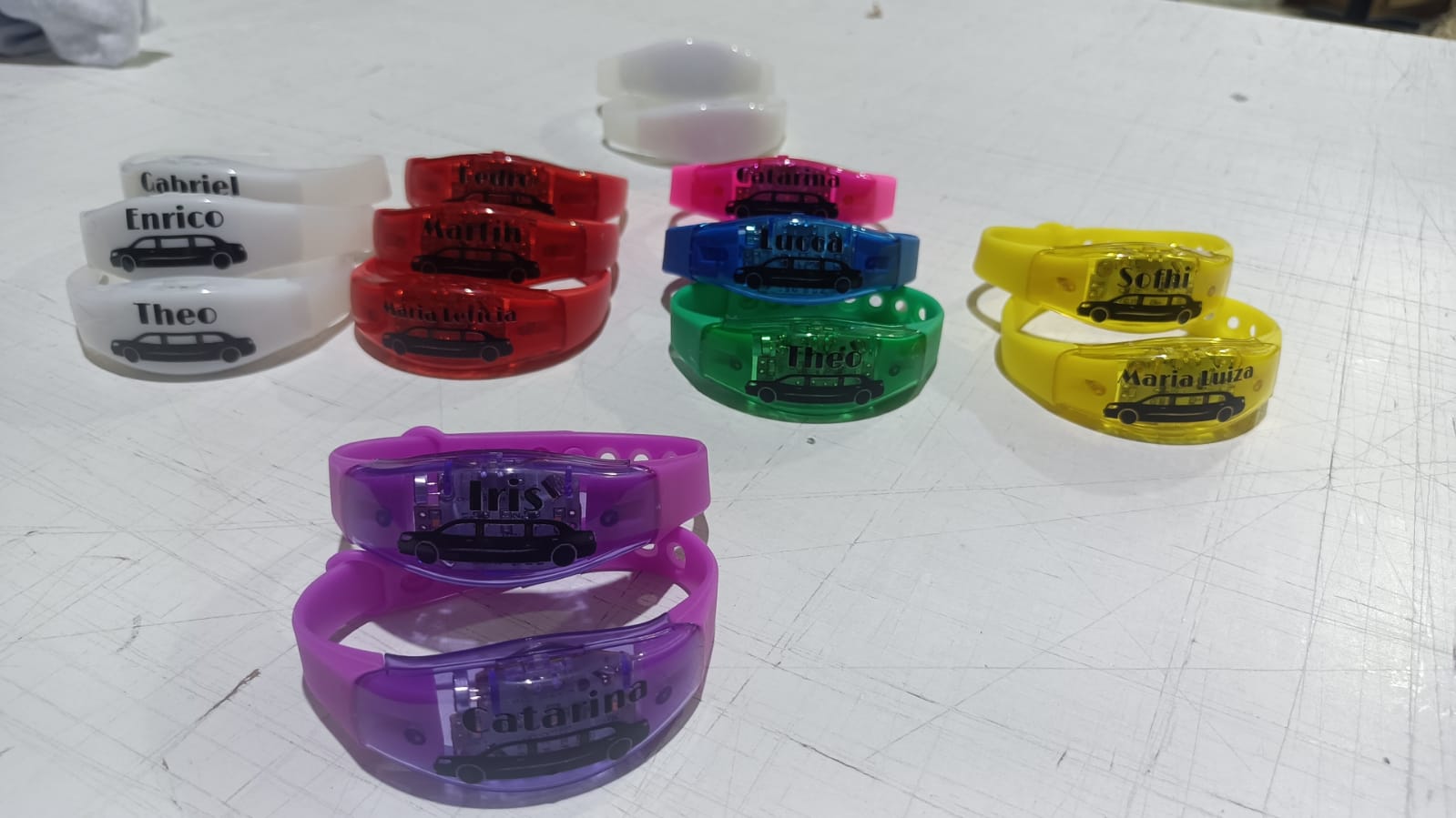 Pulseiras de LED Personalizadas - Monte seu Kit (10 a 200 unidades)
