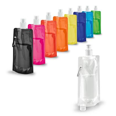 Squeeze dobrável em PE, ideal para quem busca praticidade e compactação enquanto se mantém hidrat...