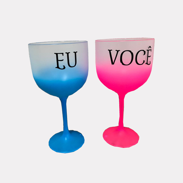 Taça Gim Personalizada com adesivo de recorte