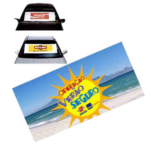 Tapa-sol roll-on confeccionado em TNT com ventosas e impressão personalizada.