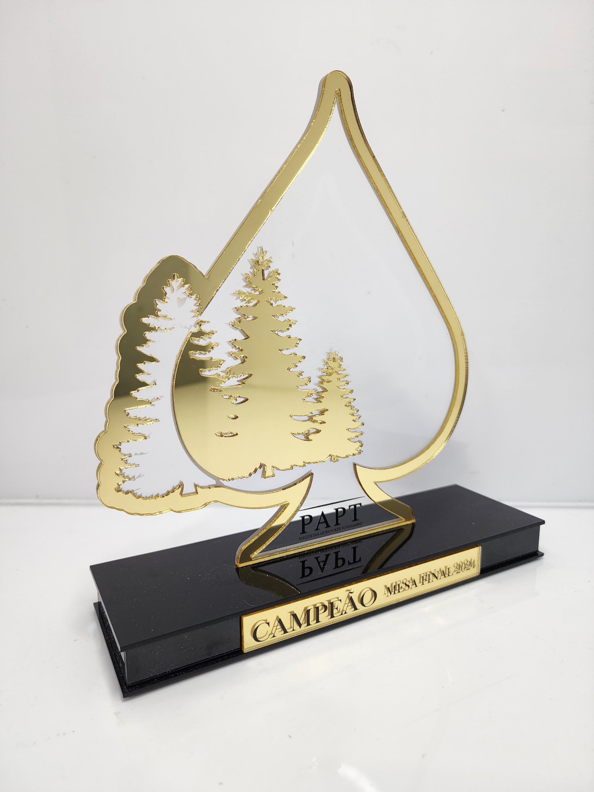 Troféu Acrílico Cristal com Relevo Dourado Espelhado - FM TROFÉUS - Troféus e medalhas personalizados