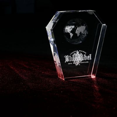 Troféu cristal esculpido com impressão personalizada